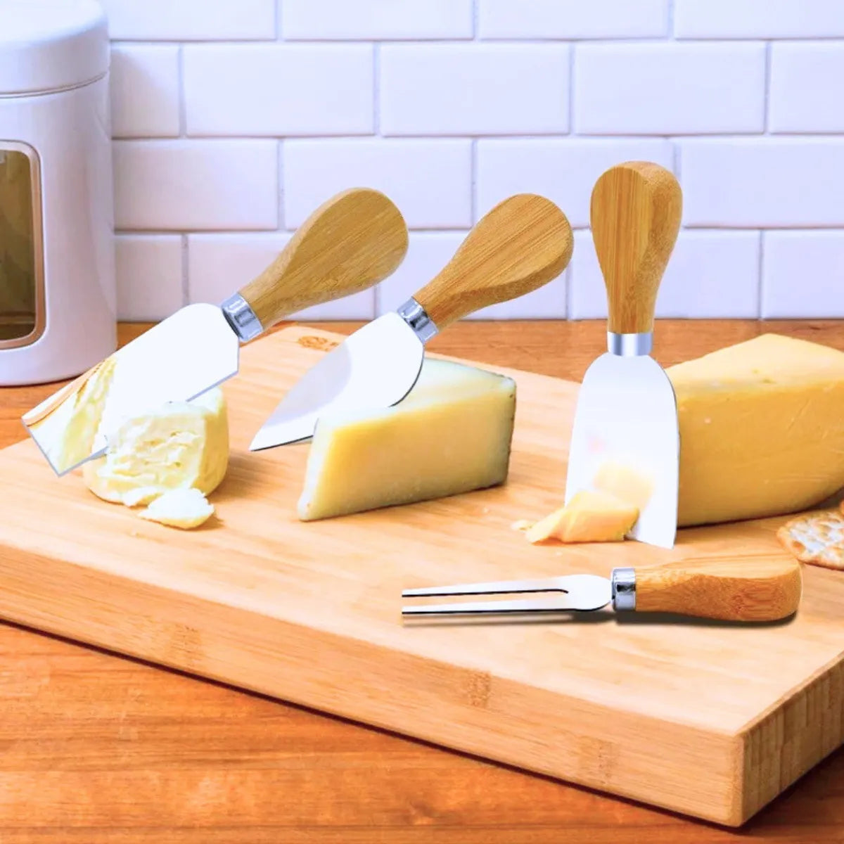 Kit Utensílios para Queijos com 4 peças em Bambu